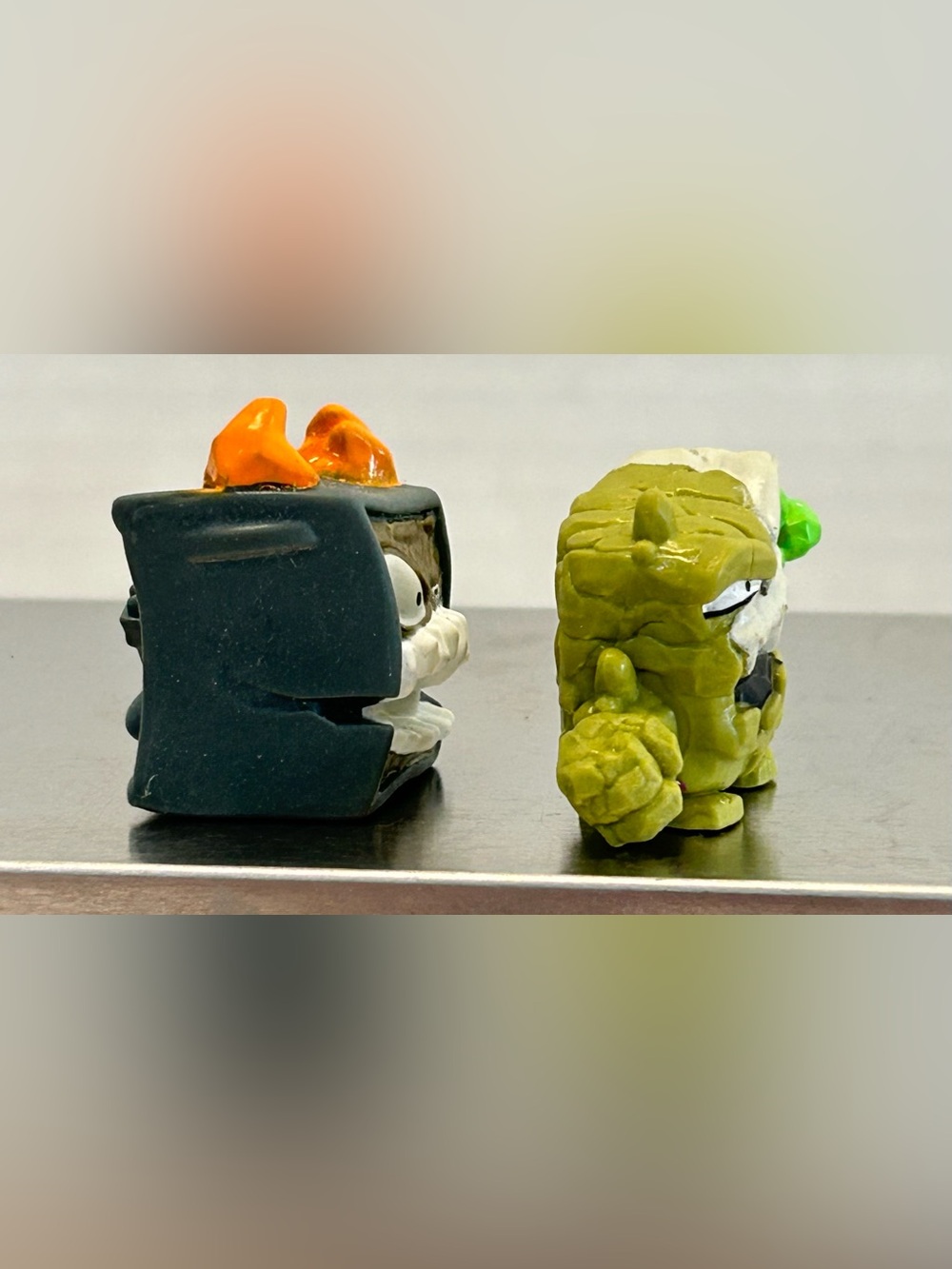 MrBeast Lab Swarms Figures - Picture 4 of 6